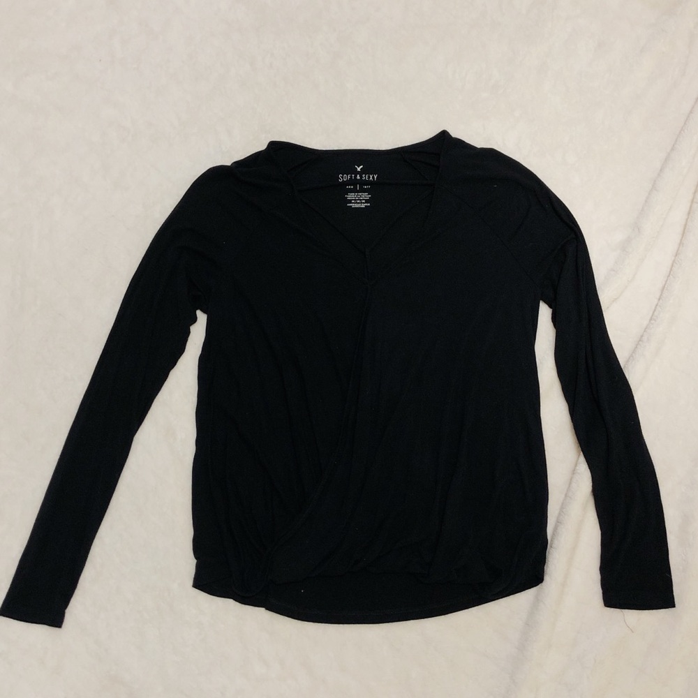 AMERICAN EAGLE black detailed long sleeve top